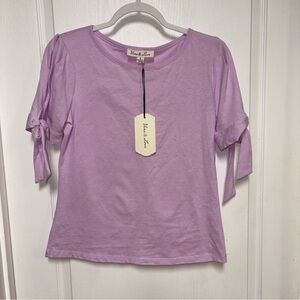 Vine & Love Women's Lavender Short Sleeve Top